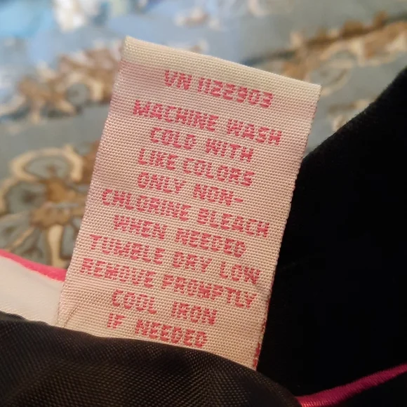 Black Liz Lange maternity blazer - Picture 6 of 6